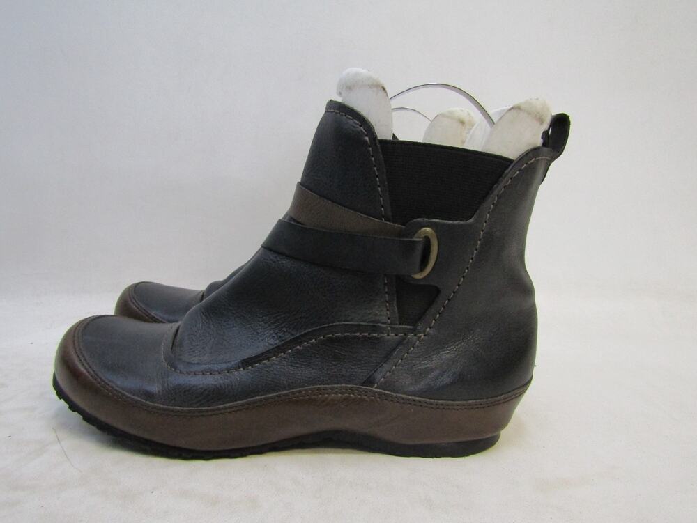 Clarks Artisan Womens Sz 9 M Black Brown Leather Zip Ankle Fashion Boots Bootie